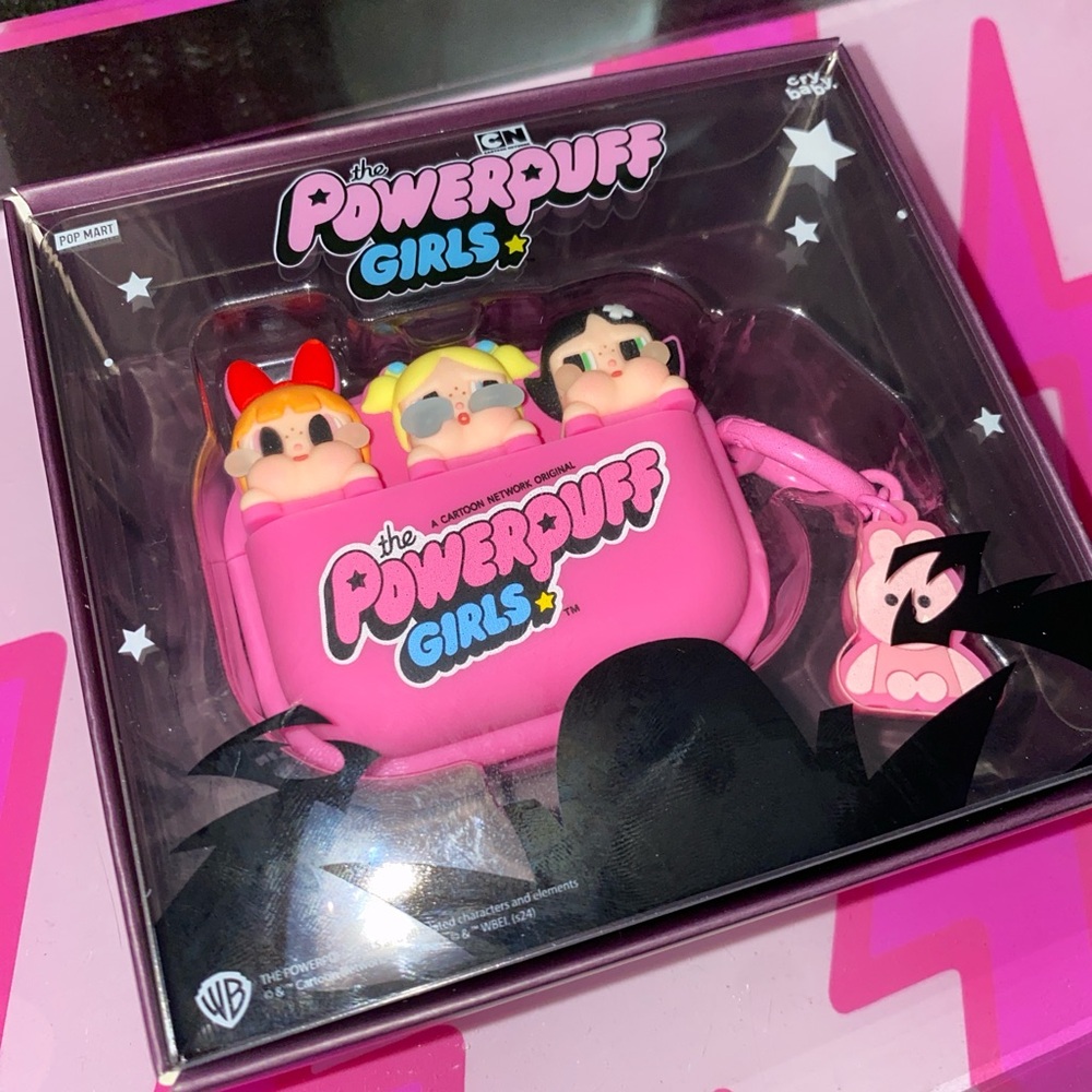 Pop Mart Crybaby x Powerpuff girls AirPod pro case